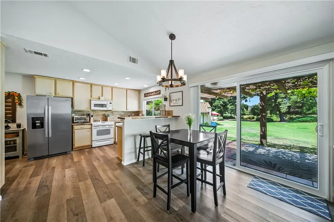 Photo #14: SW25164781 Listing: Photo #14