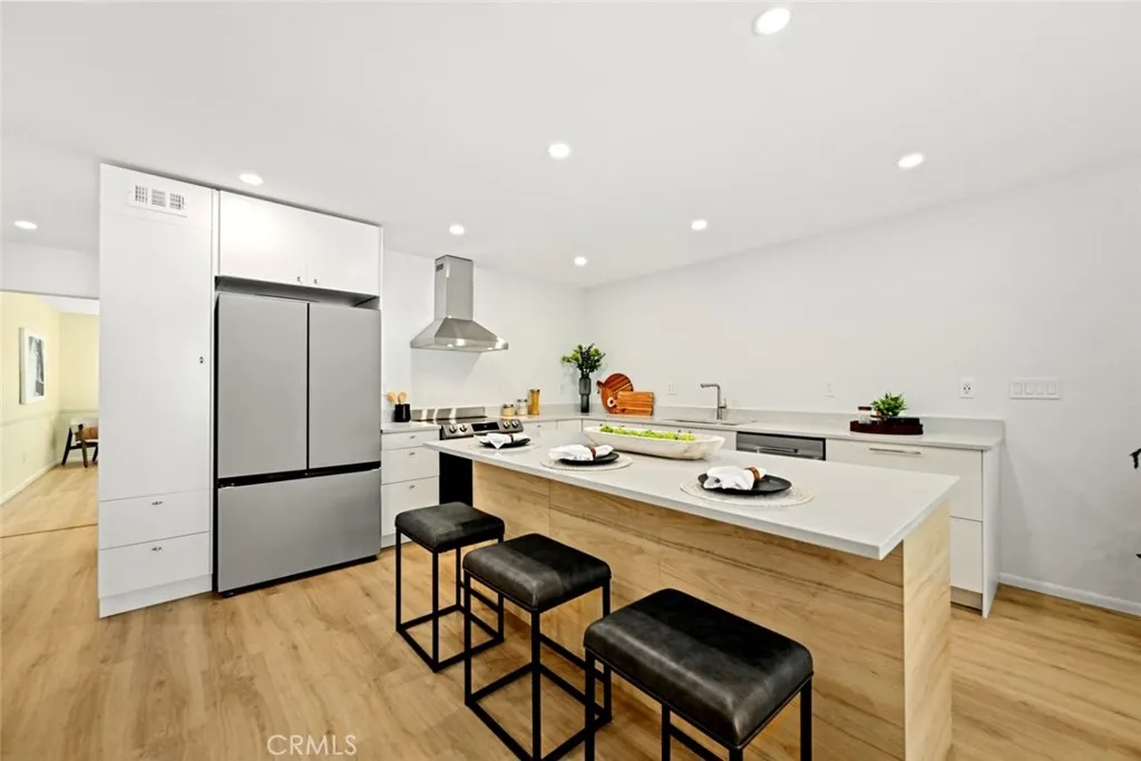 Photo #6: OC25166970 Listing 