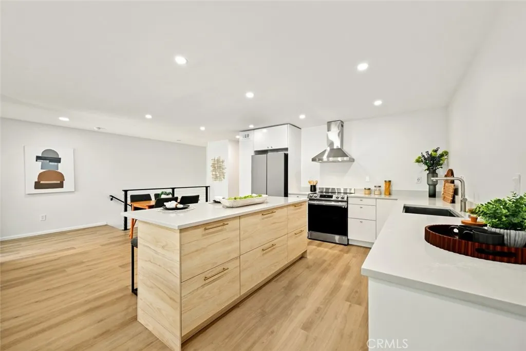 Photo #5: OC25166970 Listing 