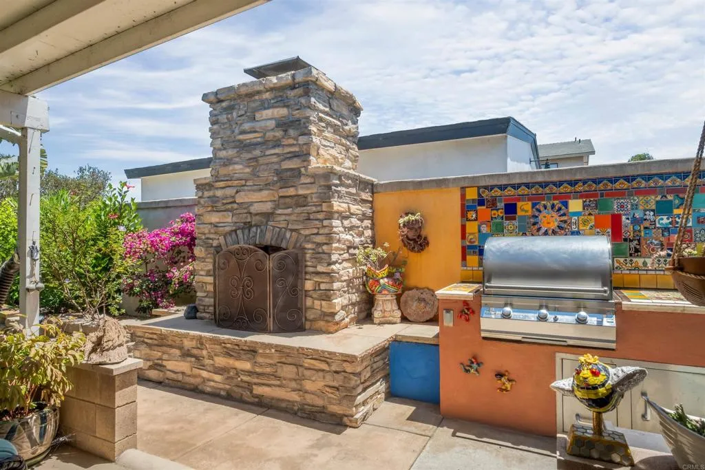 https://cdn.realtyfeed.com/cdn/127/306501672/2a2ef11a4b5fcbb67c6b25601b84fc2f.webp