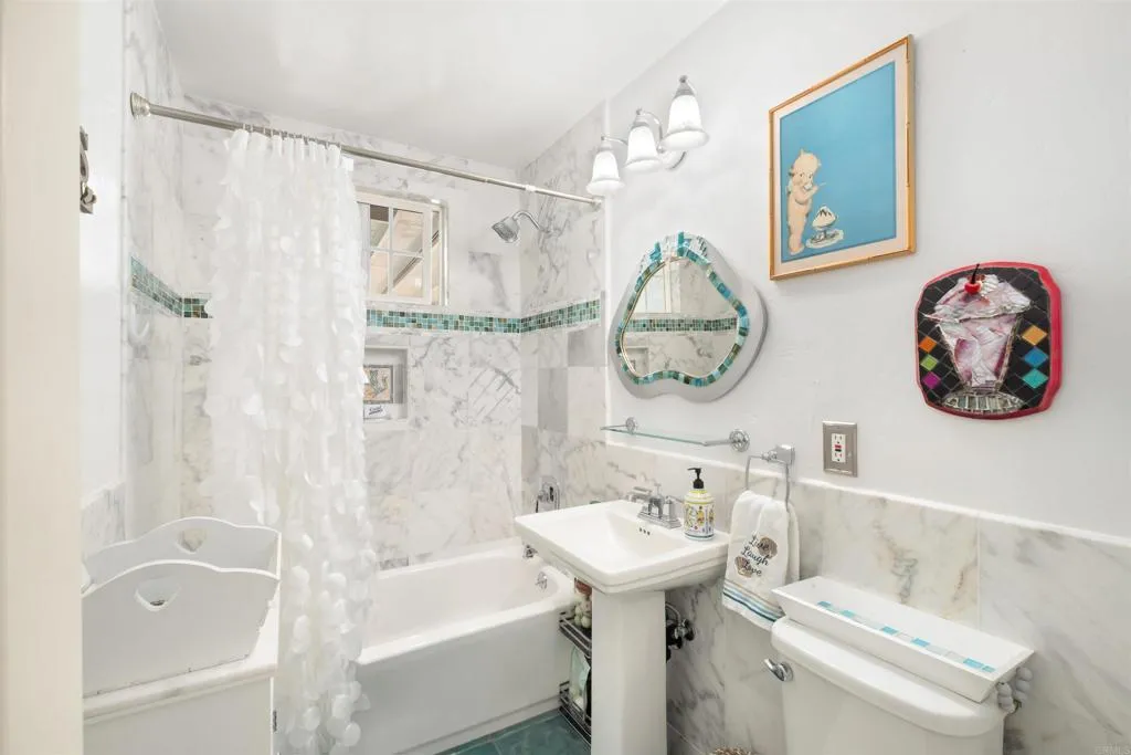 https://cdn.realtyfeed.com/cdn/127/306501672/4f30ae551c8048c64236af49e5187b4b.webp