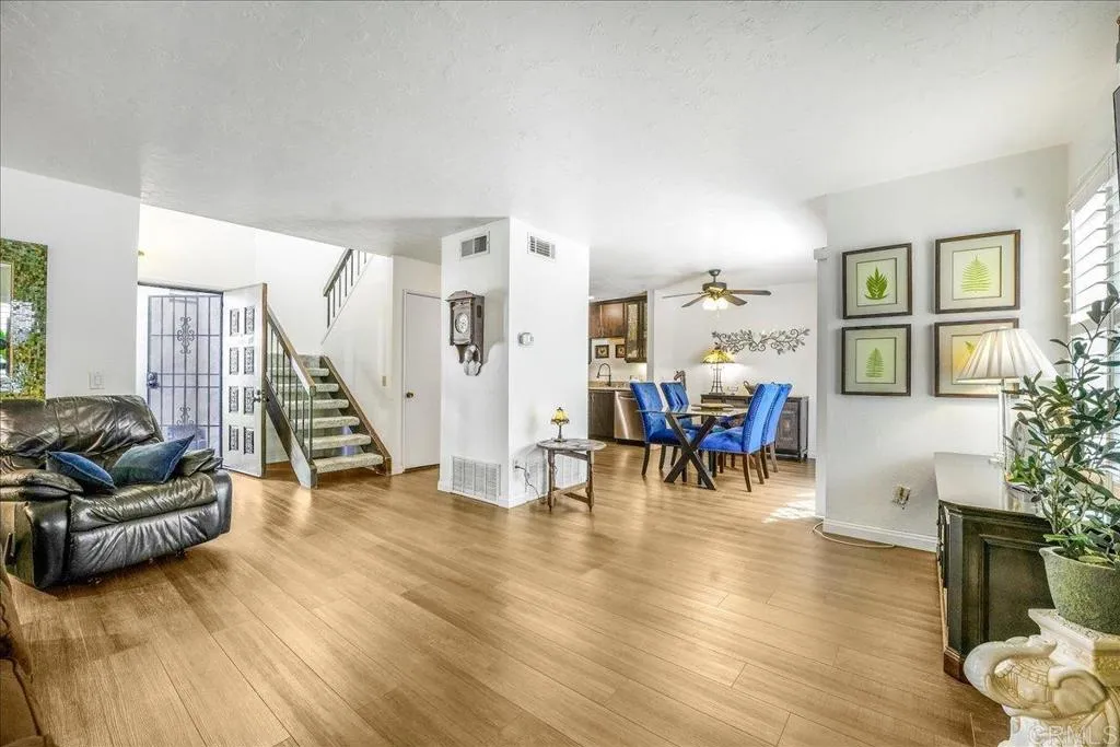 Photo #6: PTP2505629 Listing 