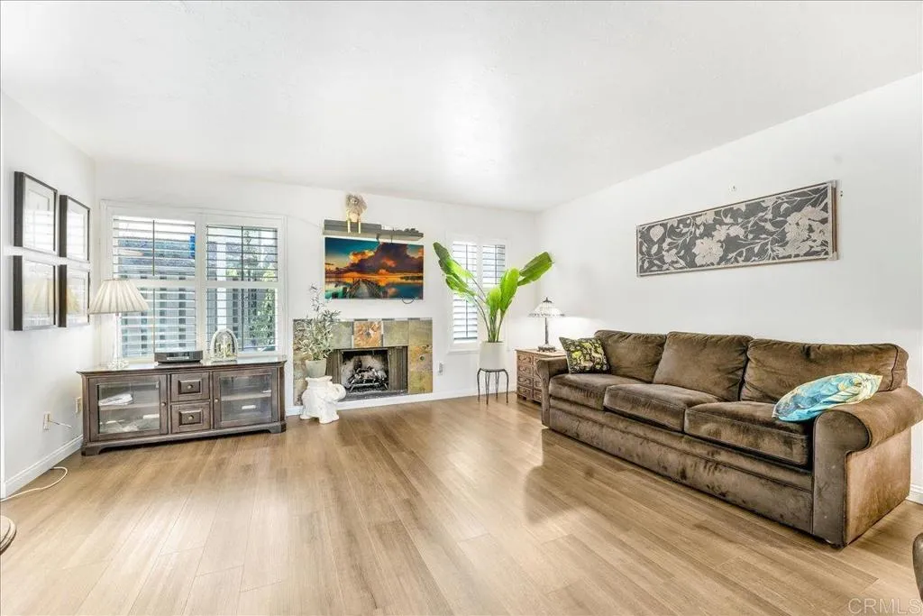 Photo #5: PTP2505629 Listing 