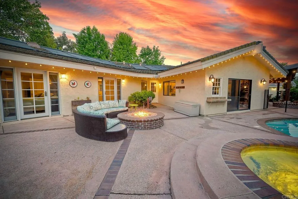 https://cdn.realtyfeed.com/cdn/127/306501804/2c4312f2620564529905e8855ebc20f2.webp