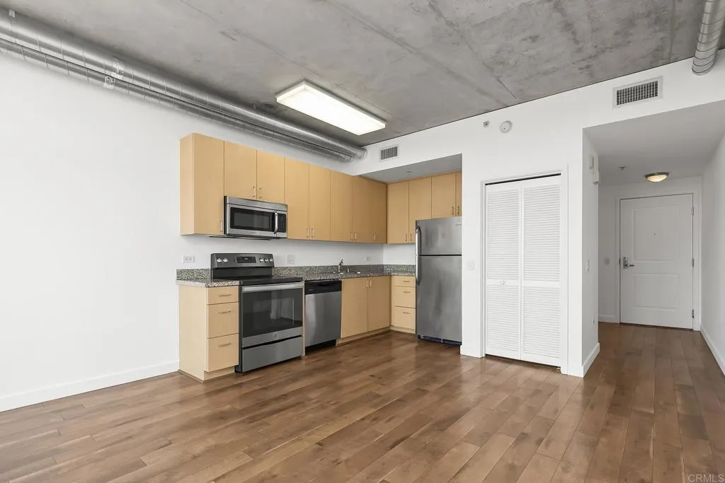 Photo #8: PTP2505630 Listing: Photo #8