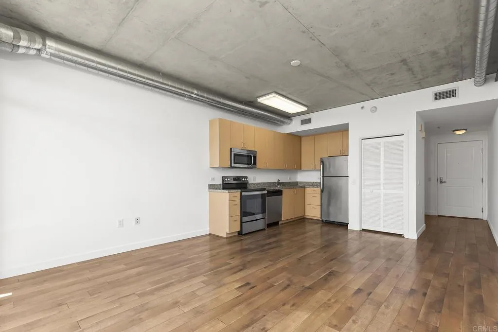 Photo #6: PTP2505630 Listing 