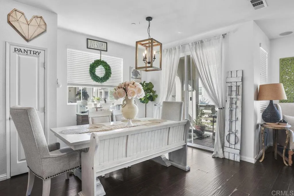 Photo #5: PTP2505632 Listing 