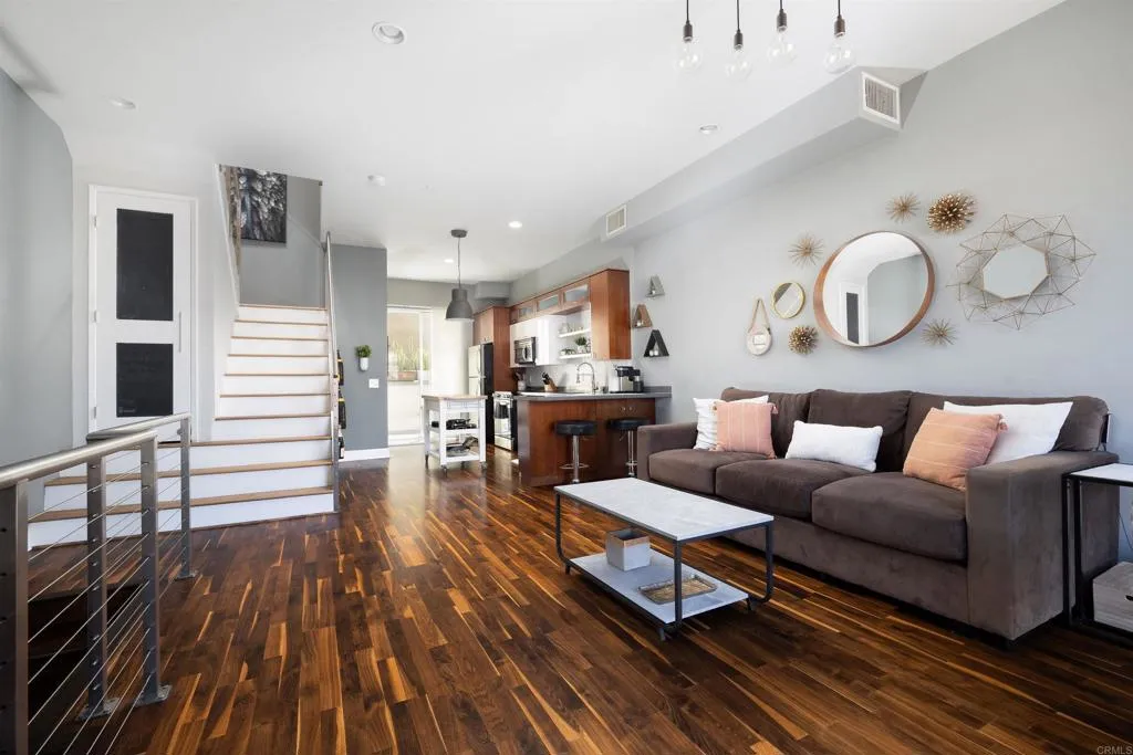 Photo #6: PTP2505631 Listing 