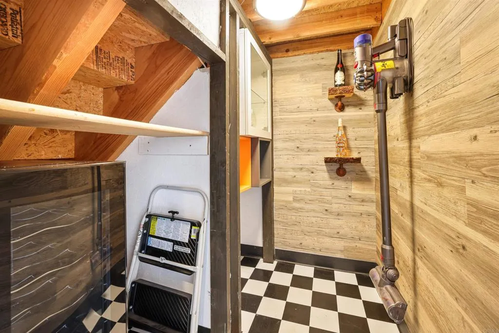 Photo #5: PTP2505631 Listing 