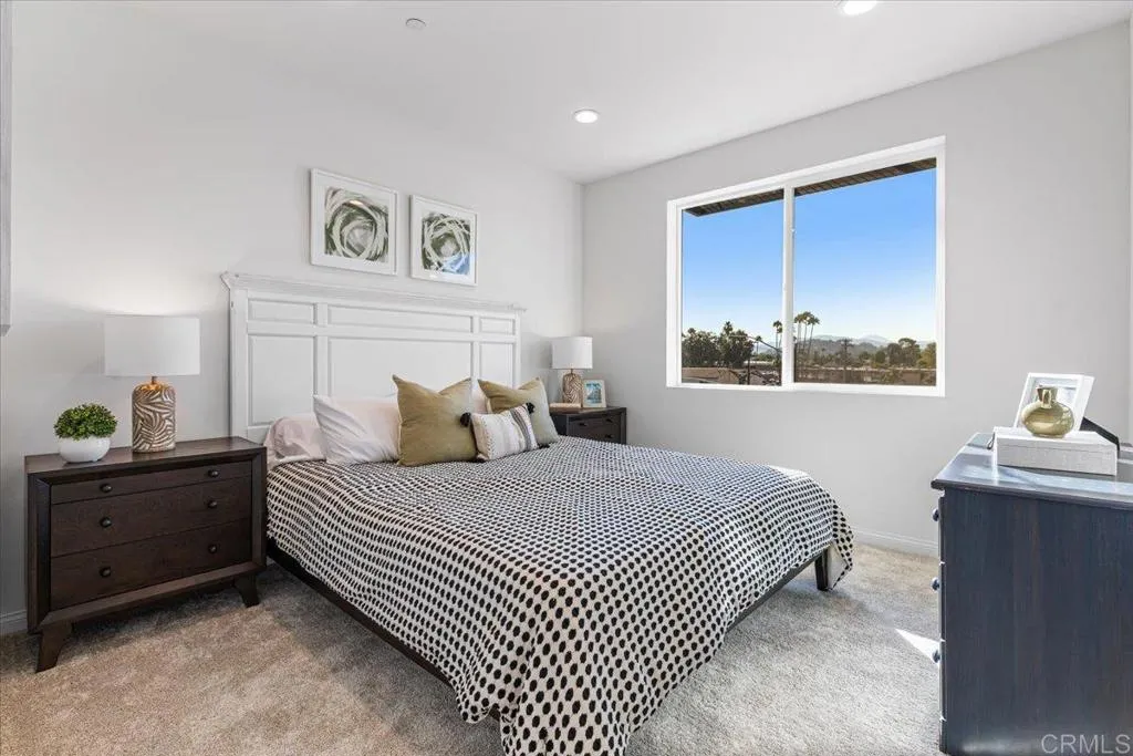 Photo #5: PTP2505634 Listing 