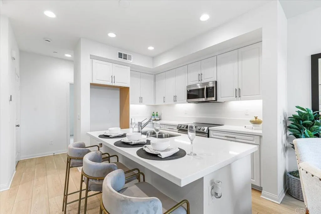 Photo #4: PTP2505634 Listing 