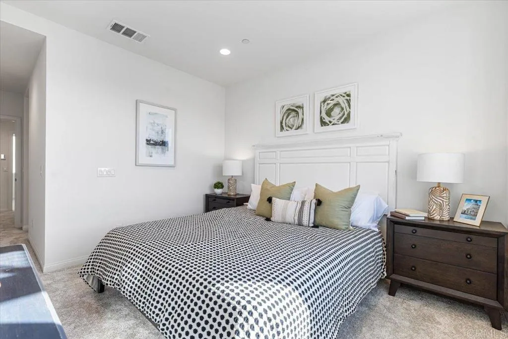 Photo #8: PTP2505634 Listing: Photo #8