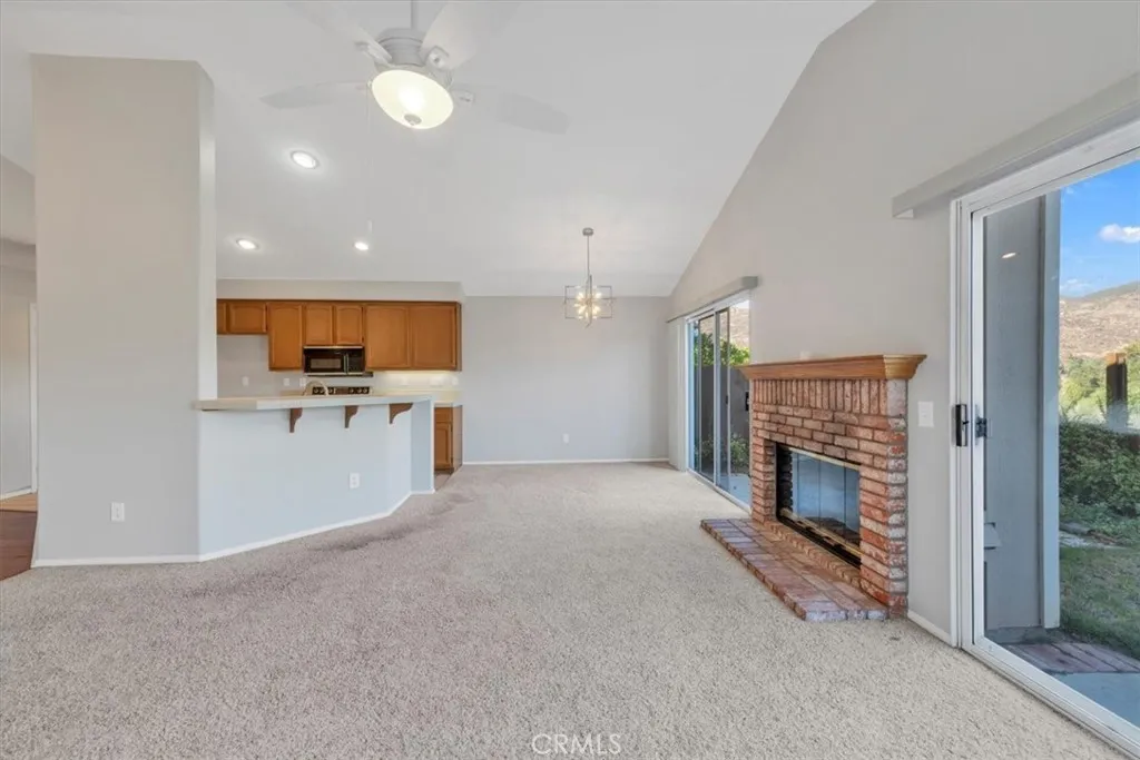 https://cdn.realtyfeed.com/cdn/127/306501925/2e34331838316701620303a480e432bb.webp
