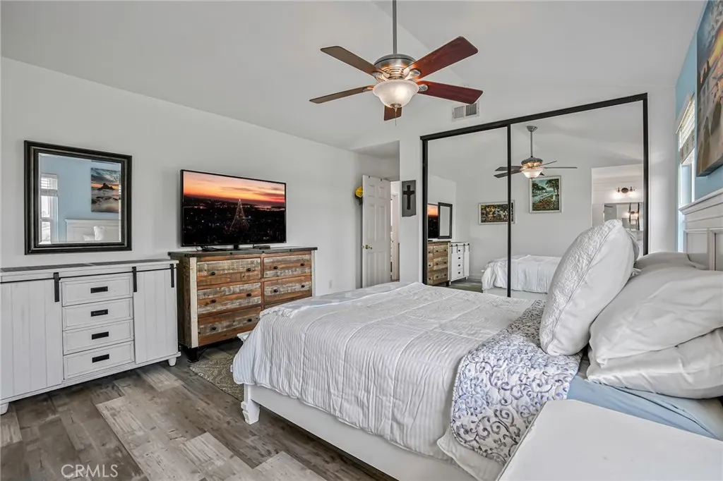 https://cdn.realtyfeed.com/cdn/127/306502004/b86d346ddc1b57ce7d5c567e3580cfce.webp