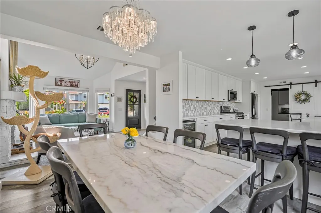 https://cdn.realtyfeed.com/cdn/127/306502004/cd8d6ca6ae3eccdc01aecab41c708d5b.webp