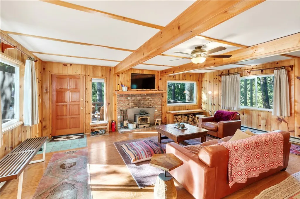 10901 Ponderosa Drive, Wofford Heights, CA 93285 - Photo 2 of 28, Wofford Heights, CA