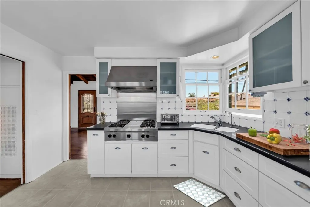 https://cdn.realtyfeed.com/cdn/127/306502119/90389eb2e59ca1cc44c573f43b14f125.webp