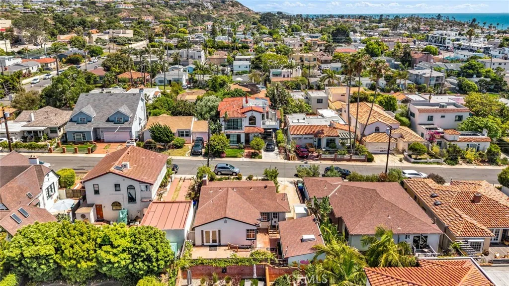 https://cdn.realtyfeed.com/cdn/127/306502119/953ccf984c70aef6bcc127275bbd6d6d.webp