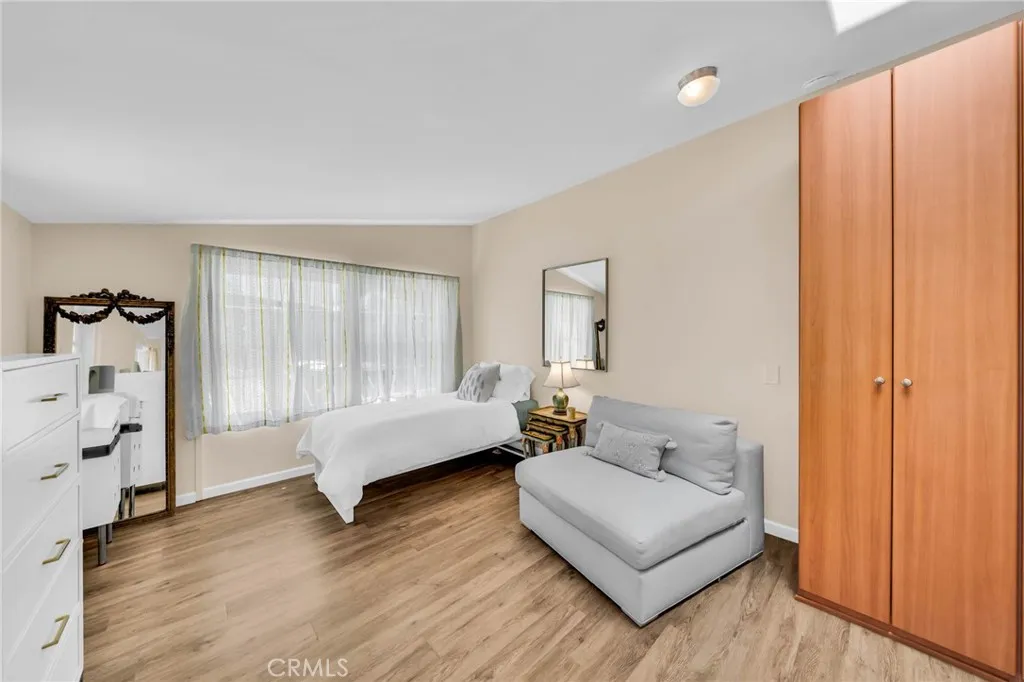 https://cdn.realtyfeed.com/cdn/127/306502119/b8618852010a4223cfd7ff38705d5a73.webp