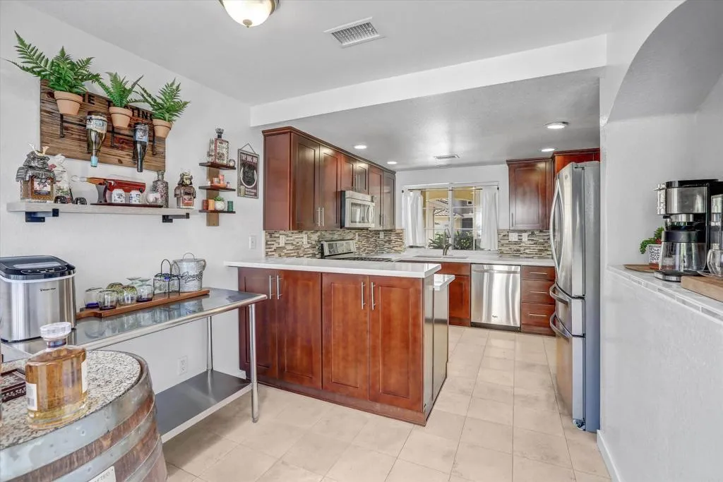 Photo #15: PTP2505641 Listing: Photo #15
