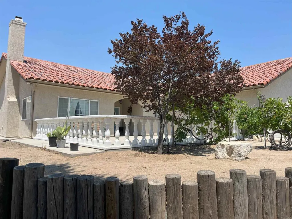 https://cdn.realtyfeed.com/cdn/127/306502234/d5082f726bf74d4375884714dc5e9d1b.webp