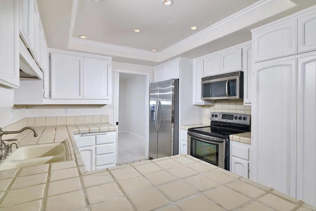https://cdn.realtyfeed.com/cdn/127/306502308/15e0ab3adbbff599b9f7b1db7525e8ef.webp