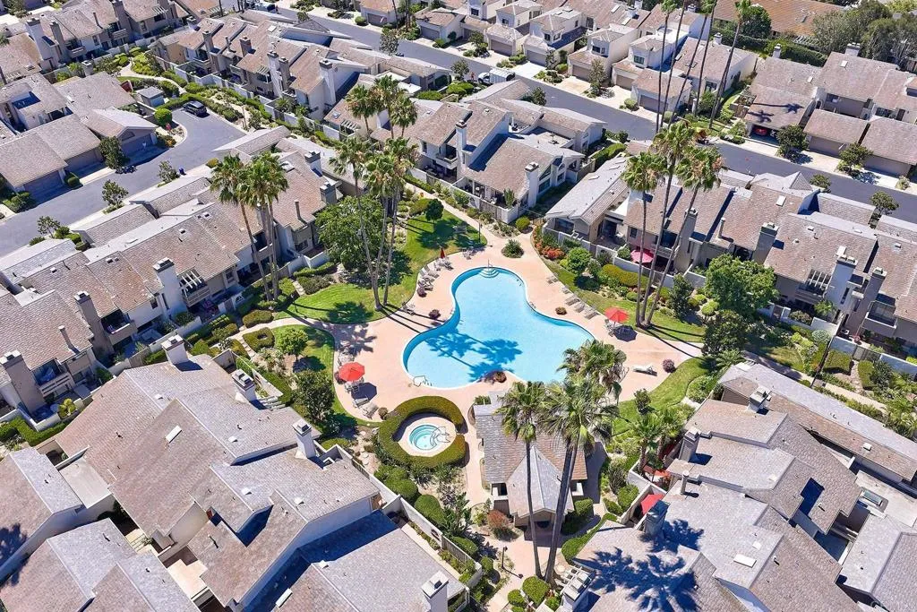 https://cdn.realtyfeed.com/cdn/127/306502308/73fb98ba4129ff07d1b00e5dda941e60.webp