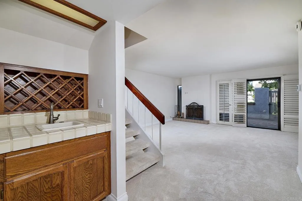 https://cdn.realtyfeed.com/cdn/127/306502308/9a37768a91c3f2ee3eae40d9d8c69183.webp
