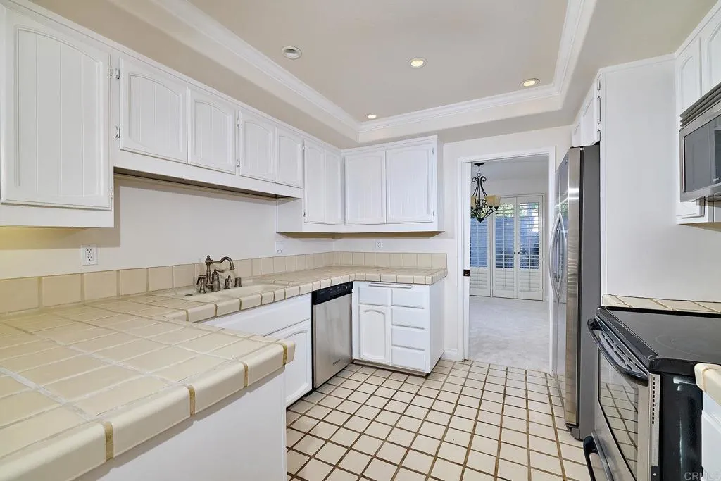 https://cdn.realtyfeed.com/cdn/127/306502308/e1930ed49083c2da06ee1e0c3a2bc92e.webp