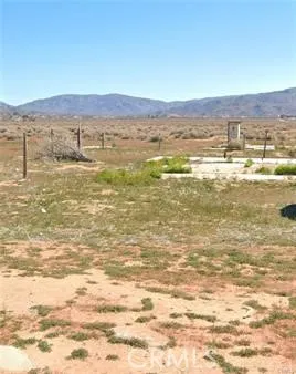22724 Thunderbird Road, Apple Valley, CA 92307 - Photo 5 of 6, Apple Valley, CA