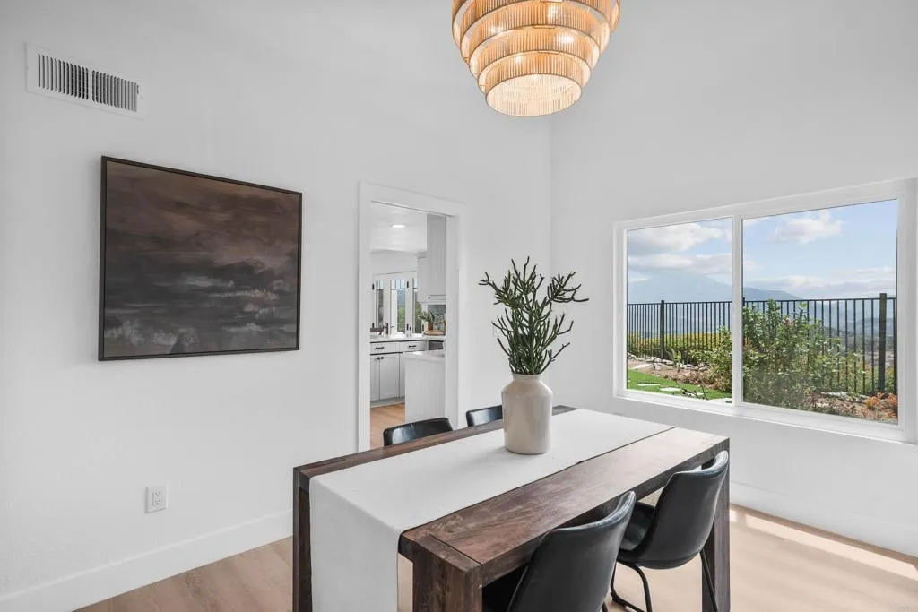https://cdn.realtyfeed.com/cdn/127/306502356/7a9bc72271b05eb384550ad7e9b5d1b2.webp