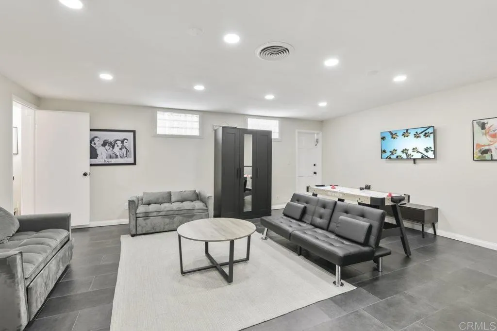https://cdn.realtyfeed.com/cdn/127/306502361/3c66797f86a80842c6533f870bfb1a14.webp