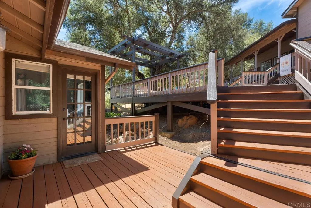https://cdn.realtyfeed.com/cdn/127/306502412/06ce7dd24c73a015f64f2b0f3a16ce41.webp