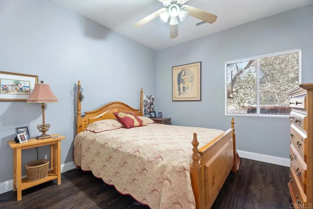 https://cdn.realtyfeed.com/cdn/127/306502412/8faf932f0d23fe7a0f0a2bbf8e6cfa32.webp