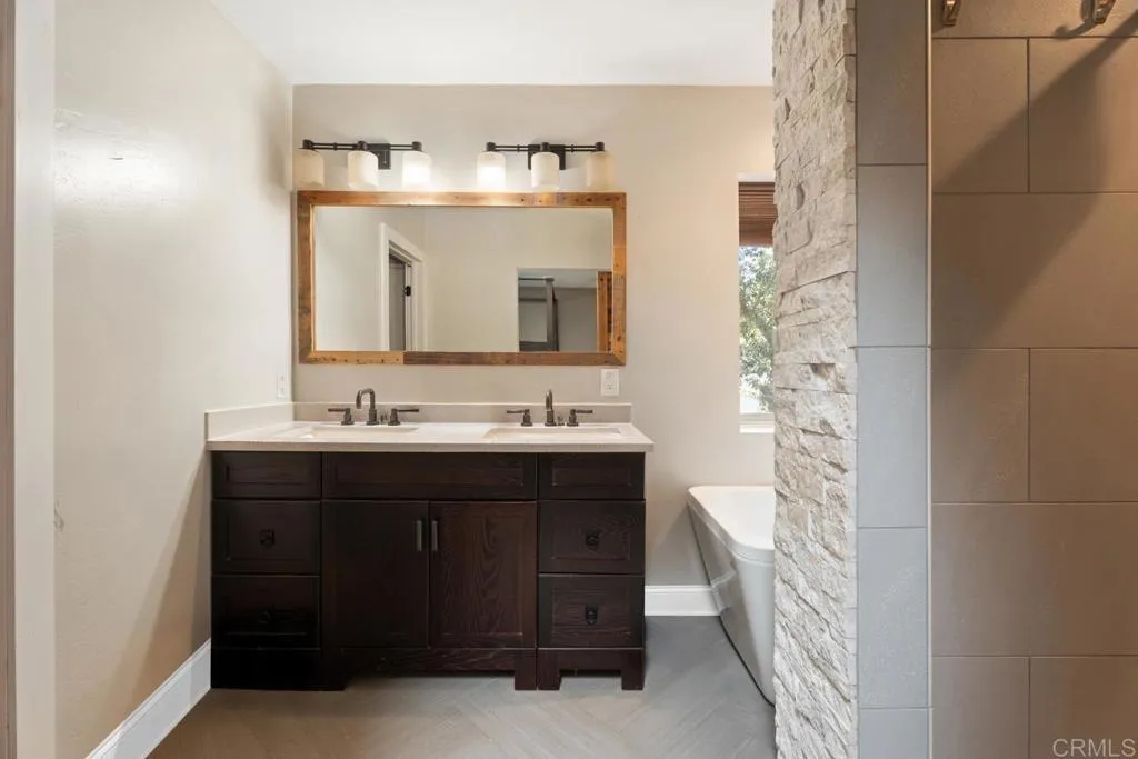 https://cdn.realtyfeed.com/cdn/127/306502412/9c3ef5ff51a167ebf2fda34c1ec558cd.webp