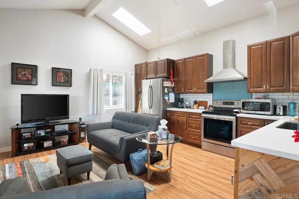 https://cdn.realtyfeed.com/cdn/127/306502412/bd72c755c6fd731a6fbd24864b8337ef.webp