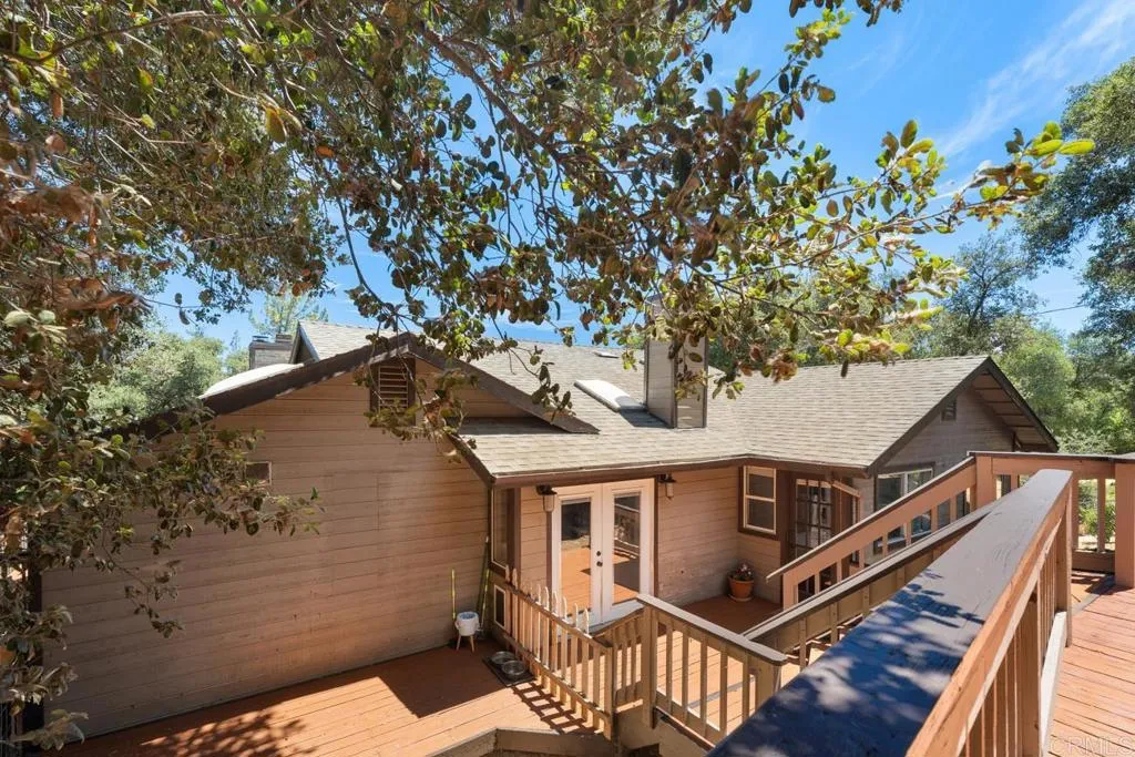https://cdn.realtyfeed.com/cdn/127/306502412/eddf8fa1f62ee233053749a9d3a867c0.webp