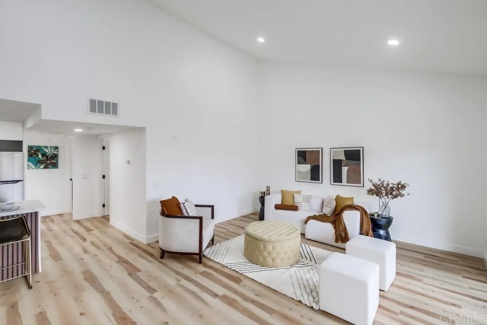Photo #3: PTP2505653 Listing 
