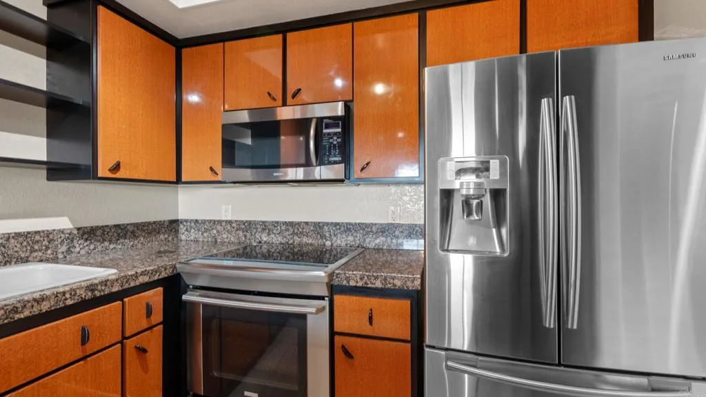 Photo #5: PTP2505655 Listing 