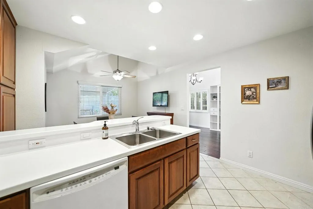 Photo #36: PTP2505659 Listing: Photo #36