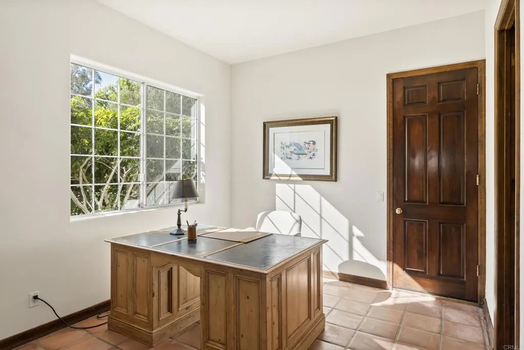 https://cdn.realtyfeed.com/cdn/127/306502637/6808e5b8b9f7ac17af16871de0749700.webp