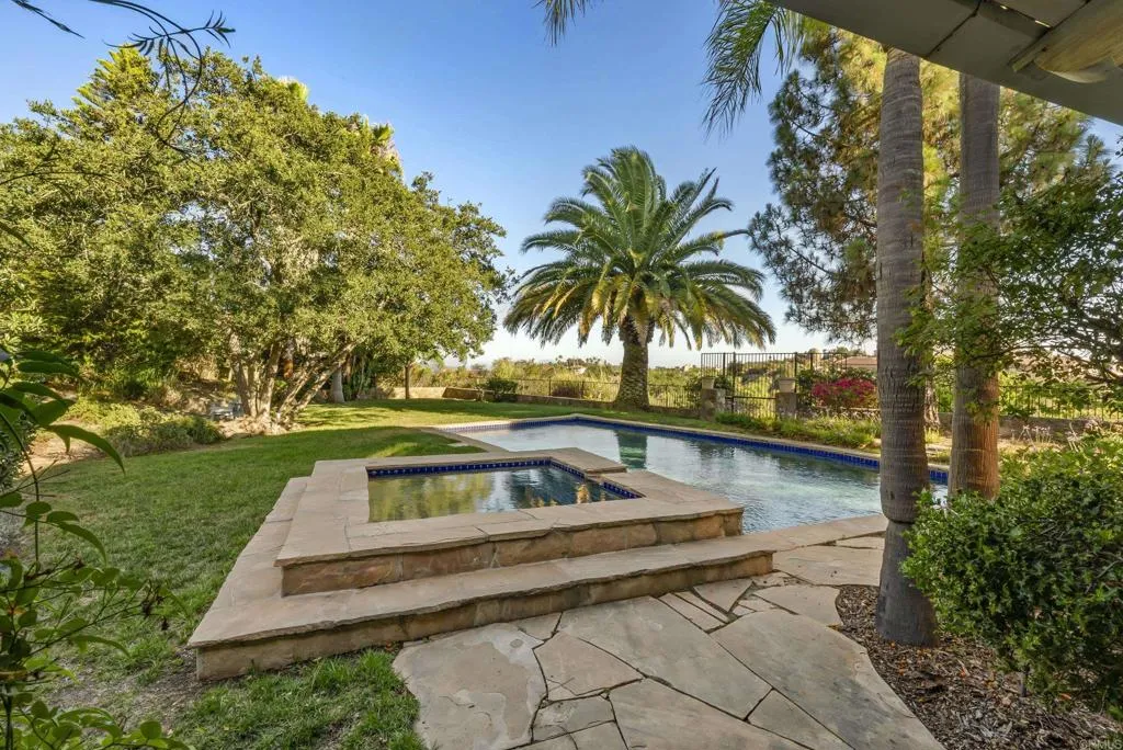 https://cdn.realtyfeed.com/cdn/127/306502637/bf616732fab52751e149c86c0b76a10a.webp