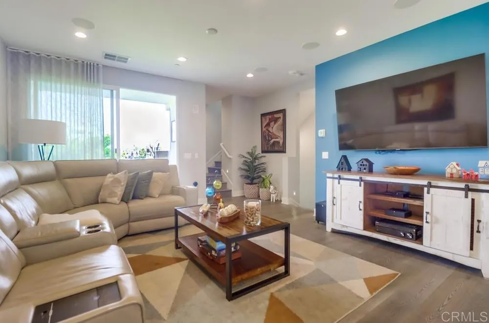 Photo #5: PTP2505670 Listing 