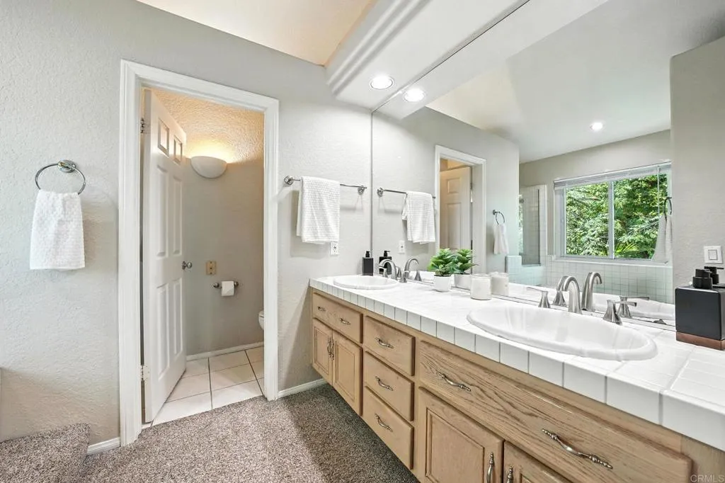 https://cdn.realtyfeed.com/cdn/127/306502744/f212273b37600de320520aa599f960f0.webp