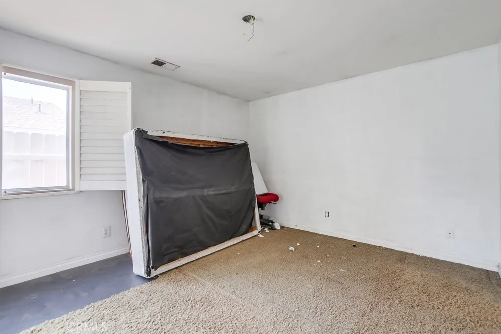 https://cdn.realtyfeed.com/cdn/127/306502758/bd70701da744f3101675f6b5826a6e89.webp