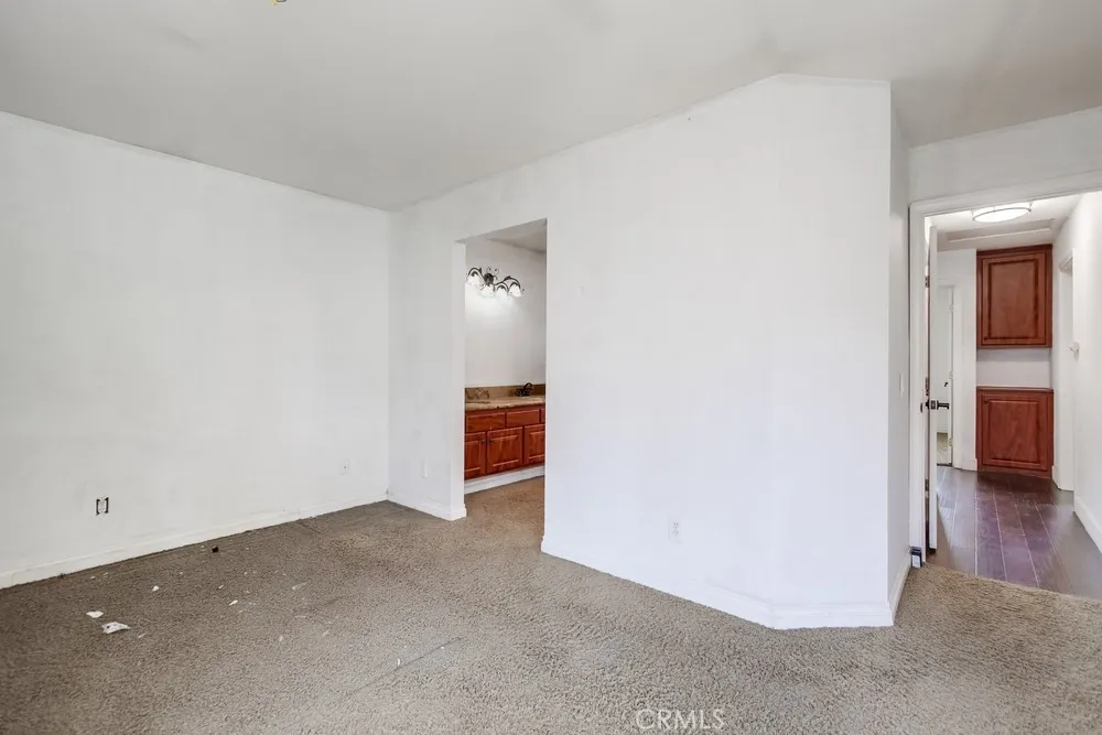 https://cdn.realtyfeed.com/cdn/127/306502758/e30aa2e919ce46a43877074c912de5ca.webp
