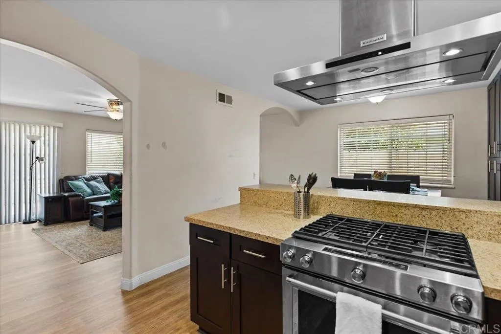 https://cdn.realtyfeed.com/cdn/127/306502832/bb91f4cd1f663fdfbfe150bbcb9cfb69.webp