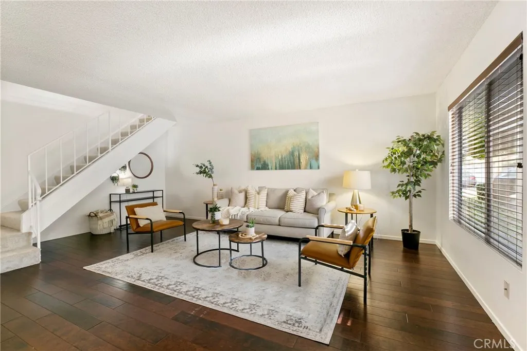 Photo #6: ND25168119 Listing 