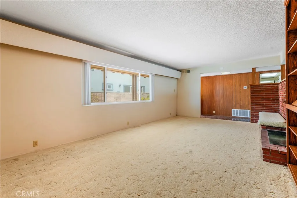 Photo #7: IV25166196 Listing: Photo #7