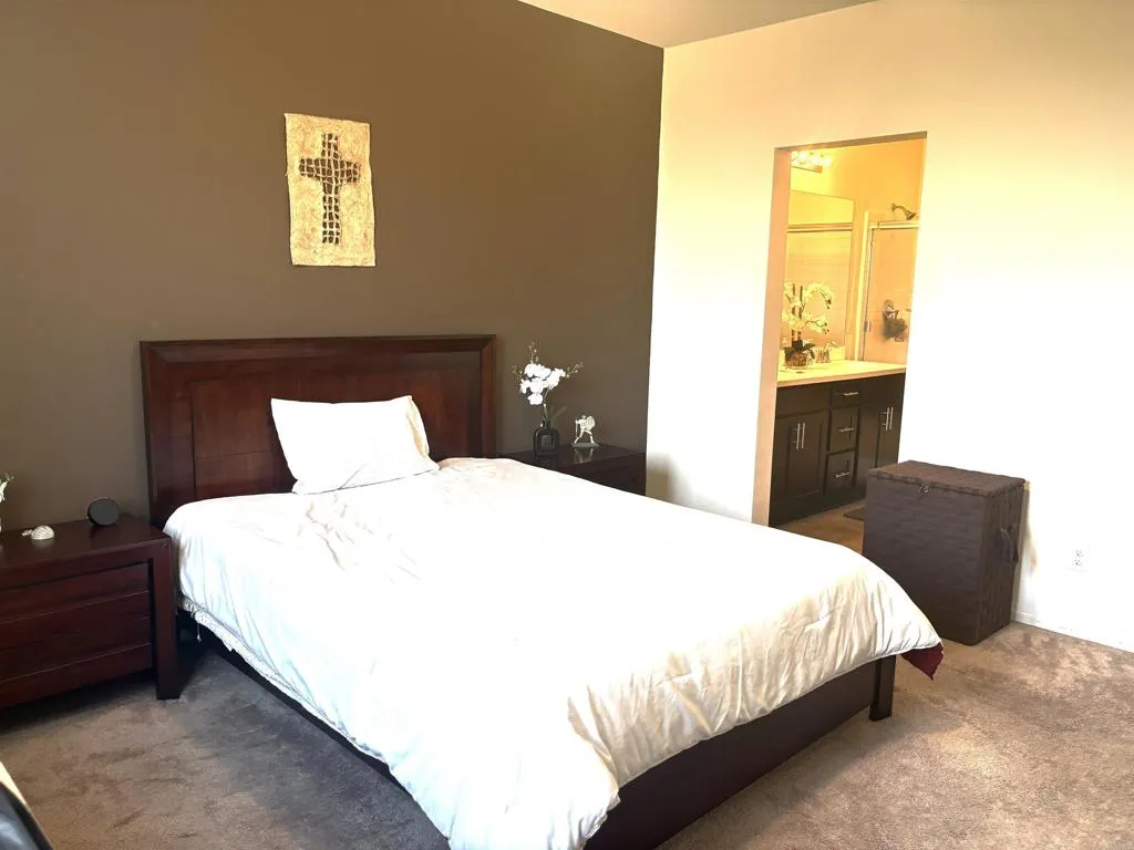 https://cdn.realtyfeed.com/cdn/127/306503020/992421319584667581c17314b9b997d6.webp